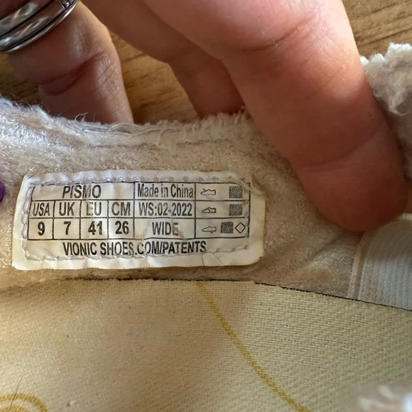 Vionic Beach Pismo Slip-on Sneakers in Pastel Blue and Peach- size 9. EUC - Picture 11 of 12